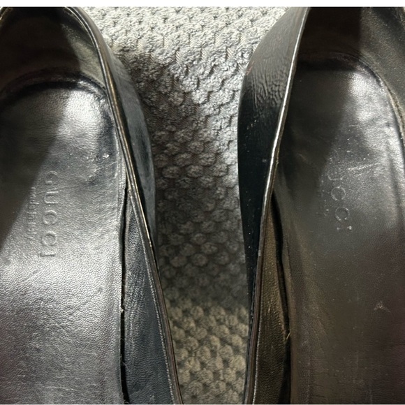 Gucci Black Patent Leather Heels - Picture 5 of 13